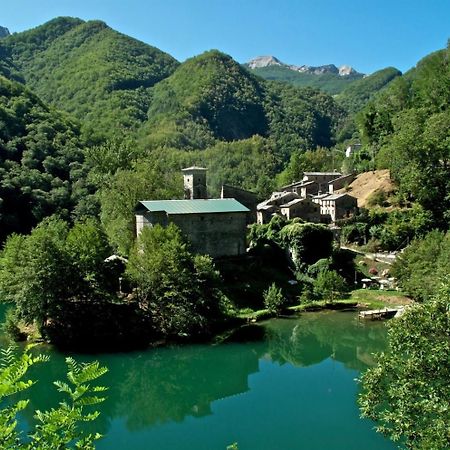 Borgo Isola Santa Pensionat Eksteriør billede